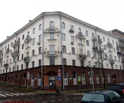 Минск, Купалы 9