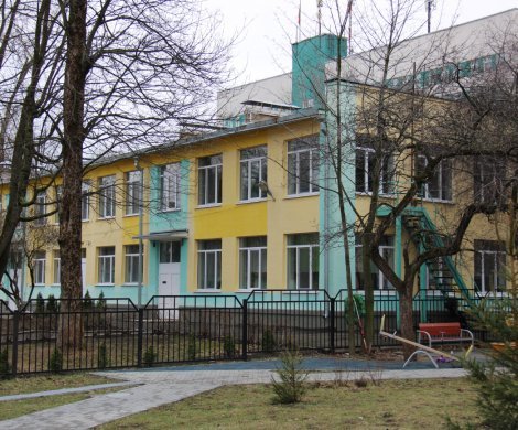 Минск, Серова 38