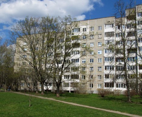 Минск, Тикоцкого 42