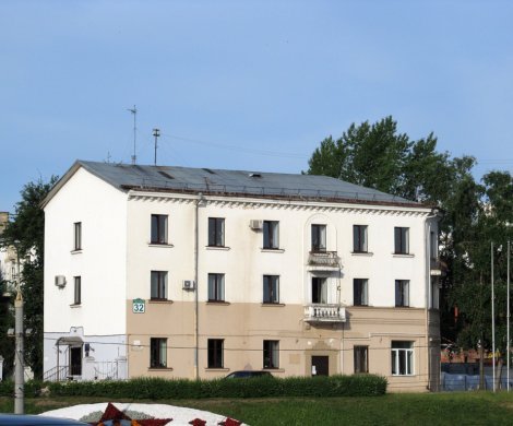 Минск, Толстого 32