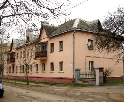 Минск, Чеботарева 10