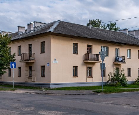 Минск, Чеботарева 13