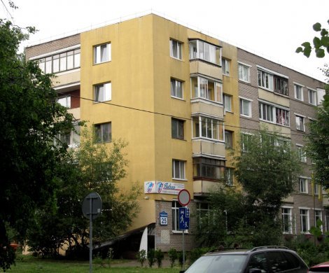 Минск, Червякова 25