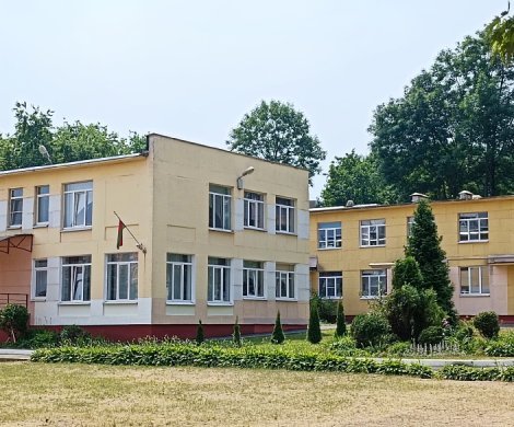 Минск, Чкалова 1/4