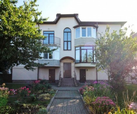 Минск, Багратиона 53