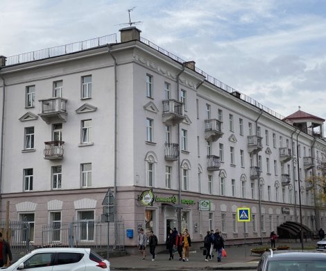 Минск, Бровки 12/1