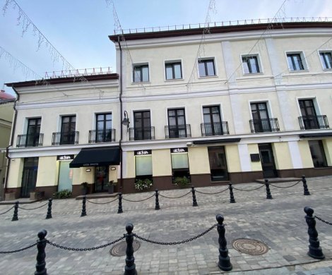 Минск, Революционная 30