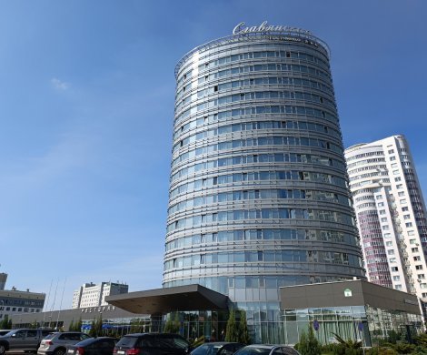 Минск, Нарочанская 6