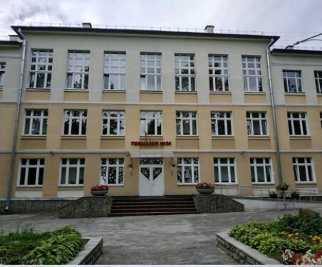 Минск, Азизова 3