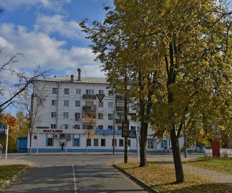 Минск, Кнорина 10