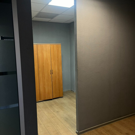 Фотография Аренда офисного помещения 112 м.кв.  - фото 2