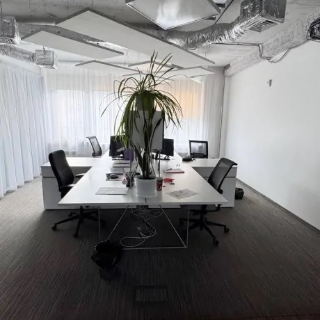 Фотография Аренда офисного этажа 640 м&sup2; в БЦ &laquo;Академия&raquo; - фото 2
