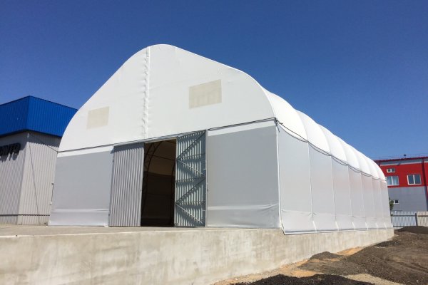 МКАД, тентованный склад 1200 м2, высота 5 метров,  Брикета - фото 1