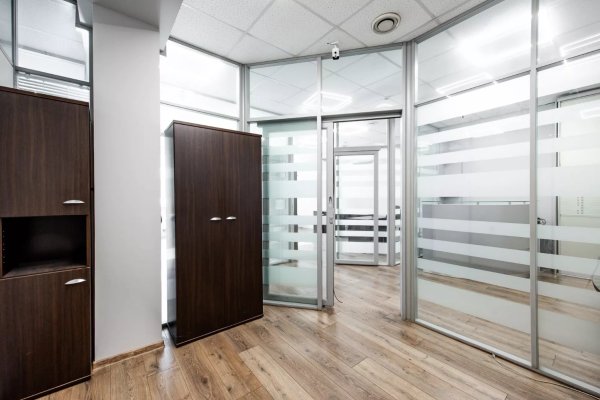 Продам оборудованный офис. Минск, Скрыганова ул., д.6 - фото 2