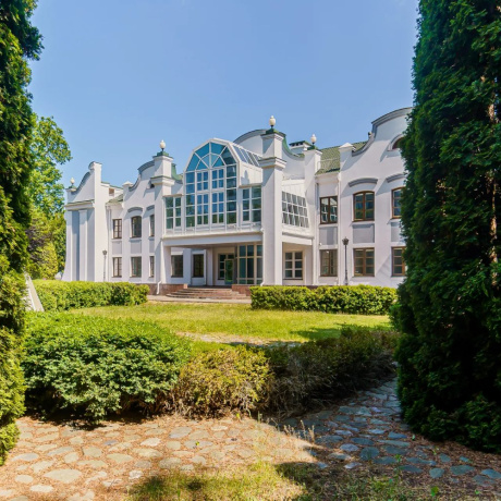 Фотография Аренда двухэтажного здания 1045 м.кв. ул.Красноармейская 20А - фото 2