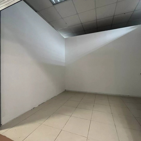 Фотография Продажа. ТОРГОВОЕ ПОМЕЩЕНИЕ В ТЦ СИЛУЭТ (7.9кв.м) - фото 4