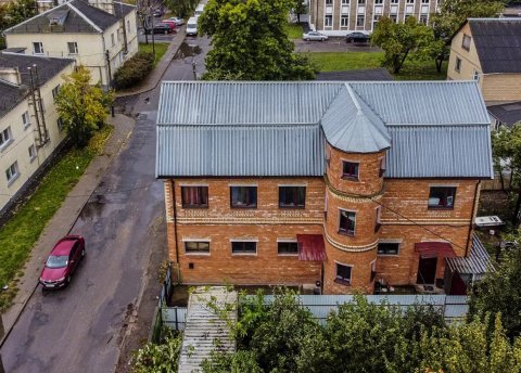 Продаётся здание под производство, офис, СТО в г. Минск ул. Пирогова ( 12.7-53.4 кв.м) - фото 1
