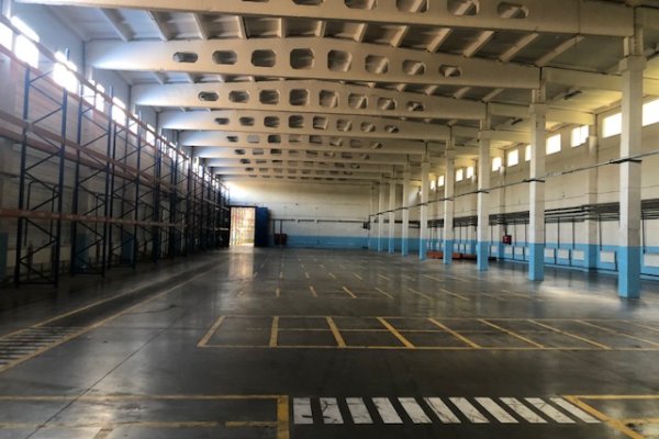2800 кв.м сдается в аренду складской комплекс в районе Минска, МКАД с рампой и АБК. - фото 1