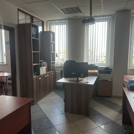 Фотография Продажа офисов по цене ниже рынка     145,7 м&sup2; + 73,8 м2  Минск, ул. Тимирязева, 65Б. Парковка на крытом паркинге включена. - фото 5