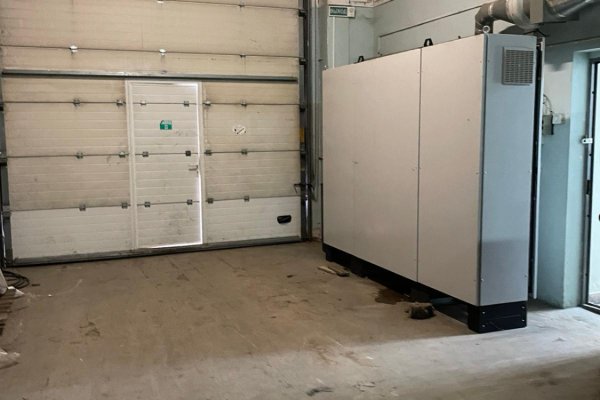 Аренда - продажа производственно-складского помещения 442,4 м&sup2; в СЭЗ &laquo;Минск&raquo; на МКАД. - фото 1