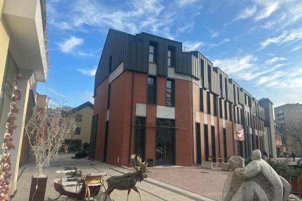 Сдаётся в аренду уникальное  новое здание 1516,4 м² в самом сердце культурно-исторического центра Минска - фото 3