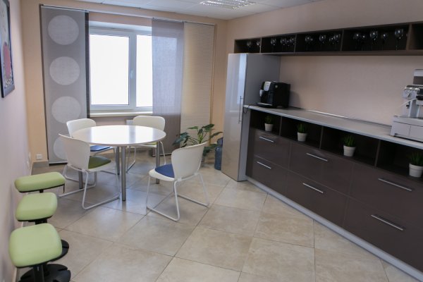 Офисный блок  412 м&sup2;, Фрунзенский район, ул.  Ольшевского , быстрый выезд на Победителей, метро Пушкинская, высокий 10 этаж - фото 2