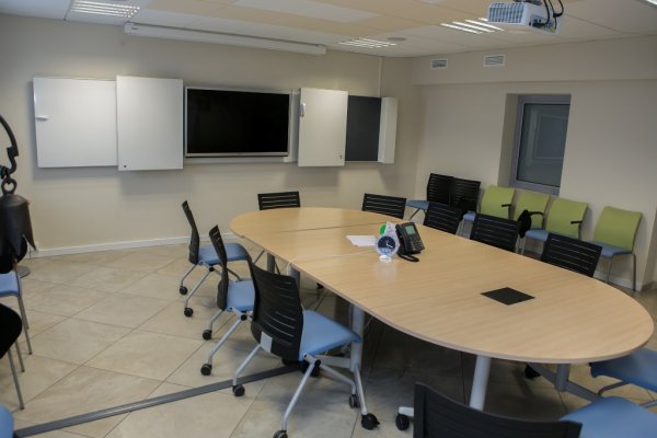 Офисный блок  412 м&sup2;, Фрунзенский район, ул.  Ольшевского , быстрый выезд на Победителей, метро Пушкинская, высокий 10 этаж - фото 3