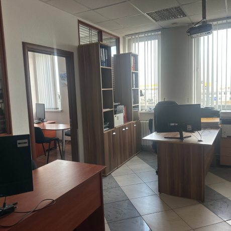 Фотография Продажа офисов по цене ниже рынка     145,7 м&sup2; + 73,8 м2  Минск, ул. Тимирязева, 65Б. Парковка на крытом паркинге включена. - фото 1