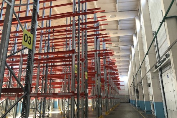 Складской терминал на МКАД  с АБК  9 710 м&sup2; &ndash; район Степянки, МКАД . Объект с НДС. Готовый объект. 17 доков. - фото 1