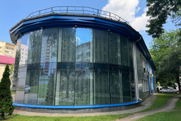 Офисное здание - фото 1