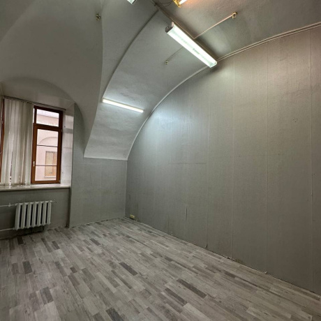 Фотография Аренда офисных помещений пл.Свободы,23 с предоставлением юридического адреса - фото 5