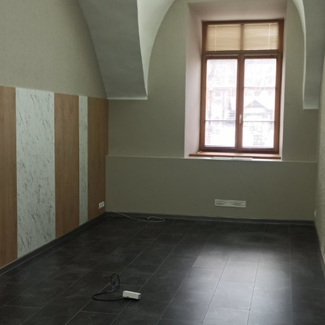 Фотография Аренда офисных помещений пл.Свободы,23 с предоставлением юридического адреса - фото 8