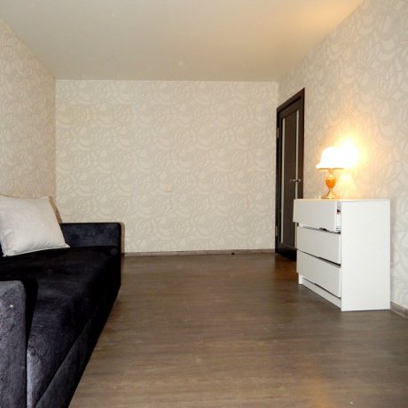 Фотография 3-комнатная квартира по адресу КАРБЫШЕВА, 7 - 1