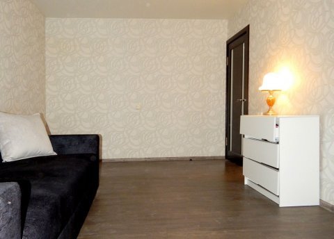 3-комнатная квартира по адресу КАРБЫШЕВА, 7 - фото 1