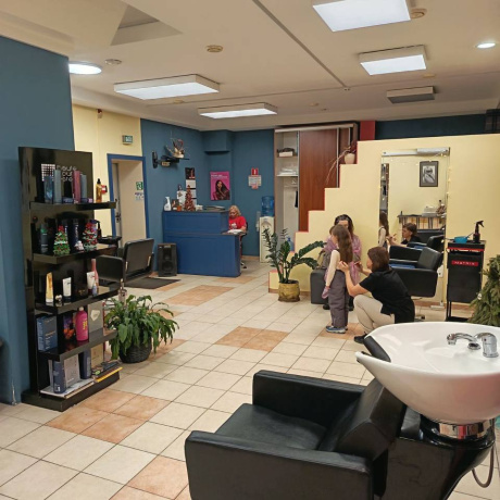 Фотография Сдаётся в аренду помещение под парикмахерскую, площадь 125кв/м. Цена: 10 бел.руб за 1м.кв. - фото 3