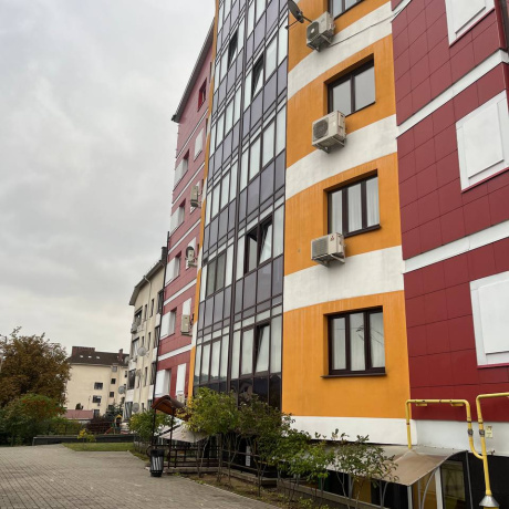 Фотография Продажа офисного помещения 260,1 кв.м.( Тепличная, 9) - фото 2