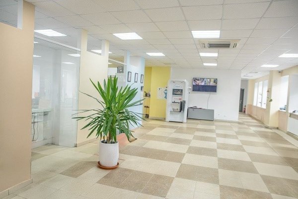 Торговое помещение 178 м&sup2;  на 1 этаже с тремя отдельными входами, рядом с метро. Отлично для шоурума или магазина. - фото 4