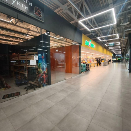 Фотография Сдаётся торговое помещение в ТЦ &laquo;4 сезона&raquo; - фото 5