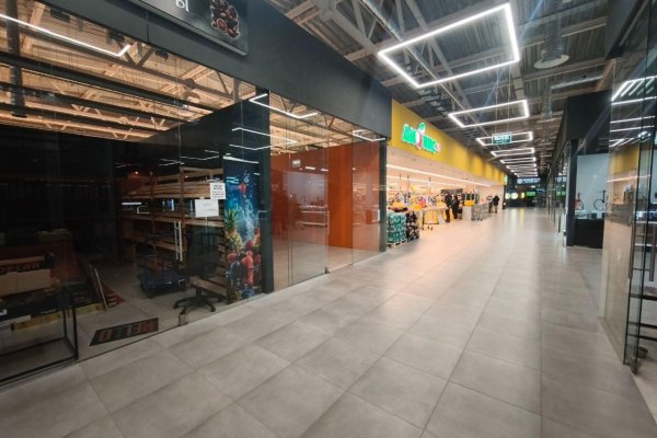 Сдаётся торговое помещение в ТЦ &laquo;4 сезона&raquo; - фото 5