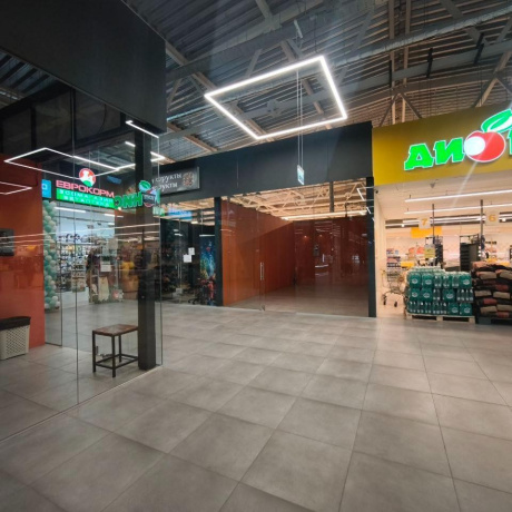 Фотография Сдаётся торговое помещение в ТЦ &laquo;4 сезона&raquo; - фото 6