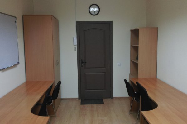 В аренду офис 20 кв.м. с мебелью или без нее - фото 1