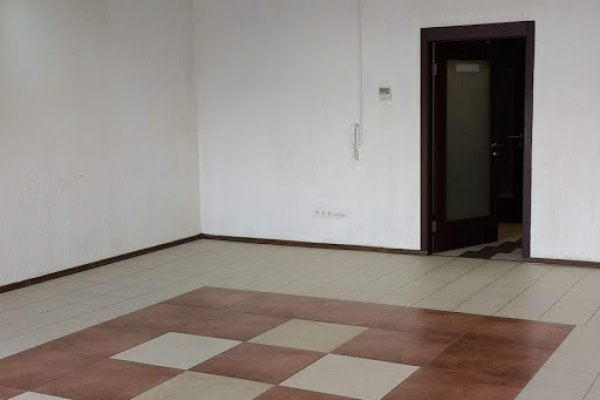 Офисные помещения от 42 м.кв. сдам в аренду - фото 4