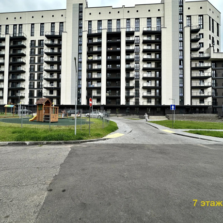 Фотография 2-комнатная квартира по адресу Гастелло ул., 8 - фото 1