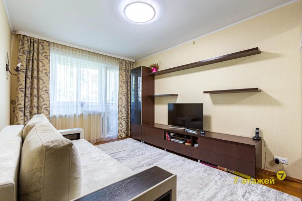2-комнатная квартира по адресу Куйбышева ул., 81 - фото 1