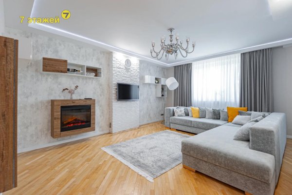 3-комнатная квартира по адресу Сергея Есенина ул., 6 - фото 1