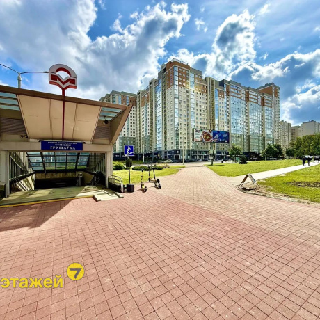 Фотография 4-комнатная квартира по адресу Дзержинского просп., 19 - фото 1