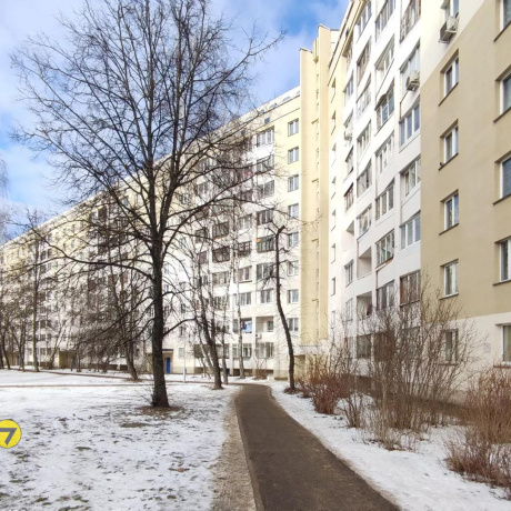 Фотография 5+ -комнатная квартира по адресу Лынькова ул., 7 - фото 1