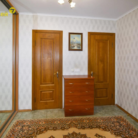 Фотография 5+ -комнатная квартира по адресу Пономаренко ул., 54 - фото 6