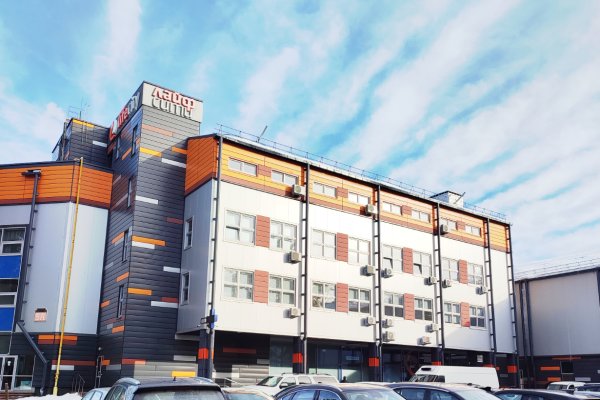 Продаются теннисные корты, сквош корты, помещения медицинского центра - фото 1