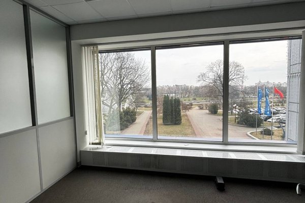 Аренда офисных помещений в центре города - фото 5